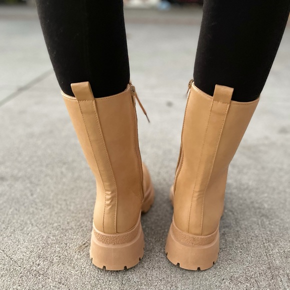 Camel lace up combat boots - Picture 3 of 9